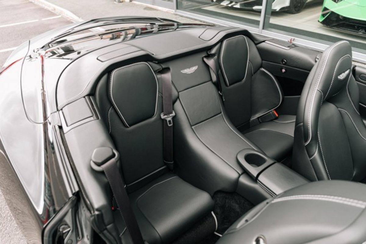 ASTON MARTIN VANQUISH CONVERTIBLE Carbon Black 5.9 V12 2DR AUTOMATIC
