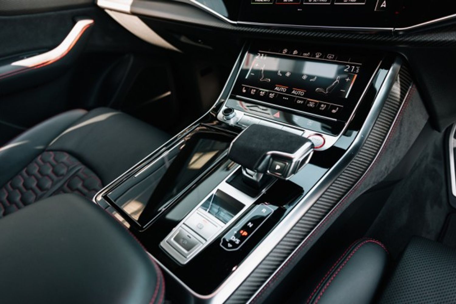 AUDI RS Q8 ESTATE 4.0 RS VORSPRUNG TFSI QUATTRO 5DR AUTOMATIC
