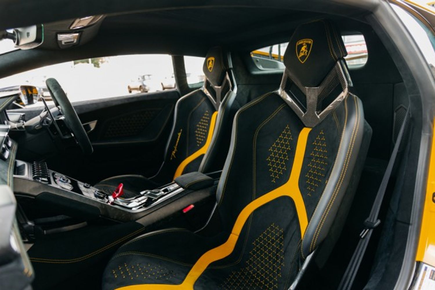 LAMBORGHINI HURACAN LP 640-4 PERFORMANTE COUPE 5.2 LP 640-4 PERFORMANTE 2DR SEMI AUTOMATIC
