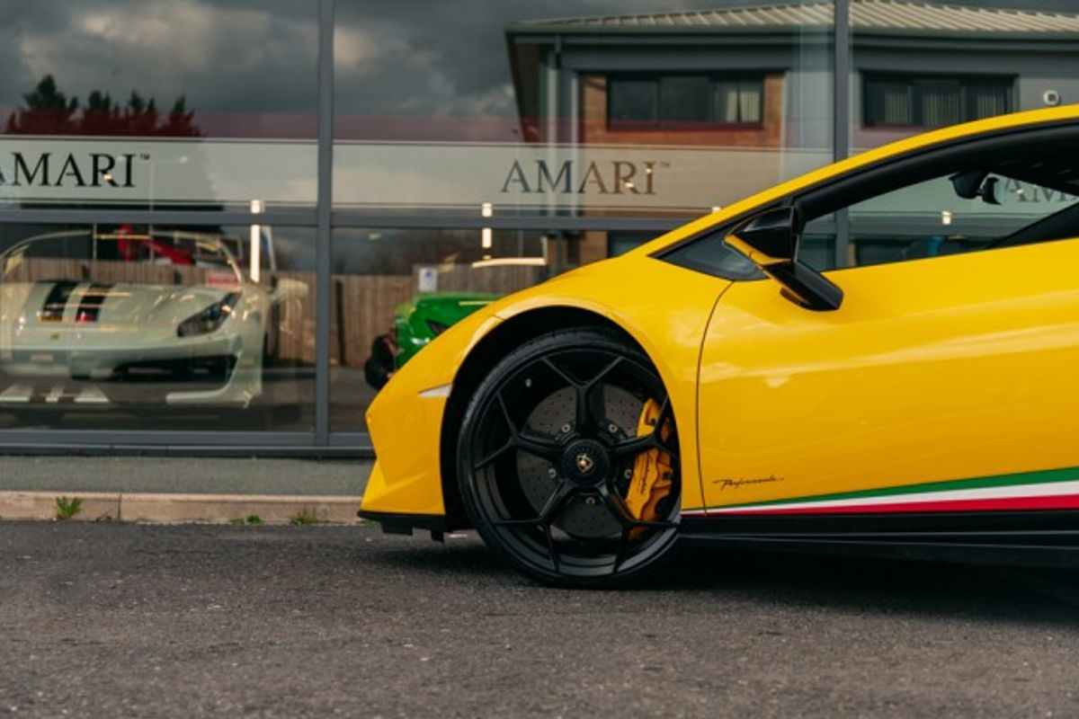 LAMBORGHINI HURACAN LP 640-4 PERFORMANTE COUPE 5.2 LP 640-4 PERFORMANTE 2DR SEMI AUTOMATIC