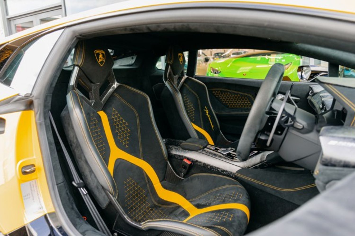 LAMBORGHINI HURACAN LP 640-4 PERFORMANTE COUPE 5.2 LP 640-4 PERFORMANTE 2DR SEMI AUTOMATIC