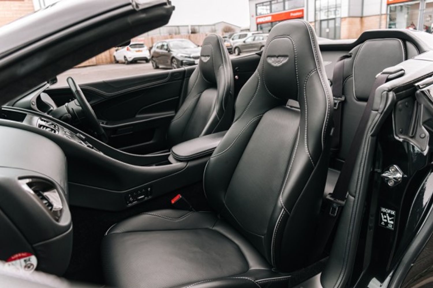 ASTON MARTIN VANQUISH CONVERTIBLE Carbon Black 5.9 V12 2DR AUTOMATIC