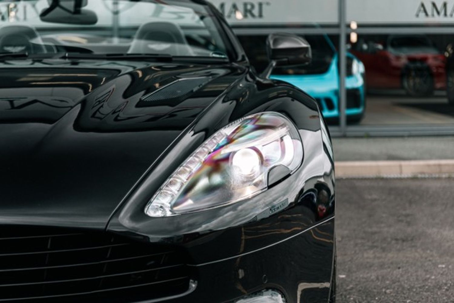 ASTON MARTIN VANQUISH CONVERTIBLE Carbon Black 5.9 V12 2DR AUTOMATIC