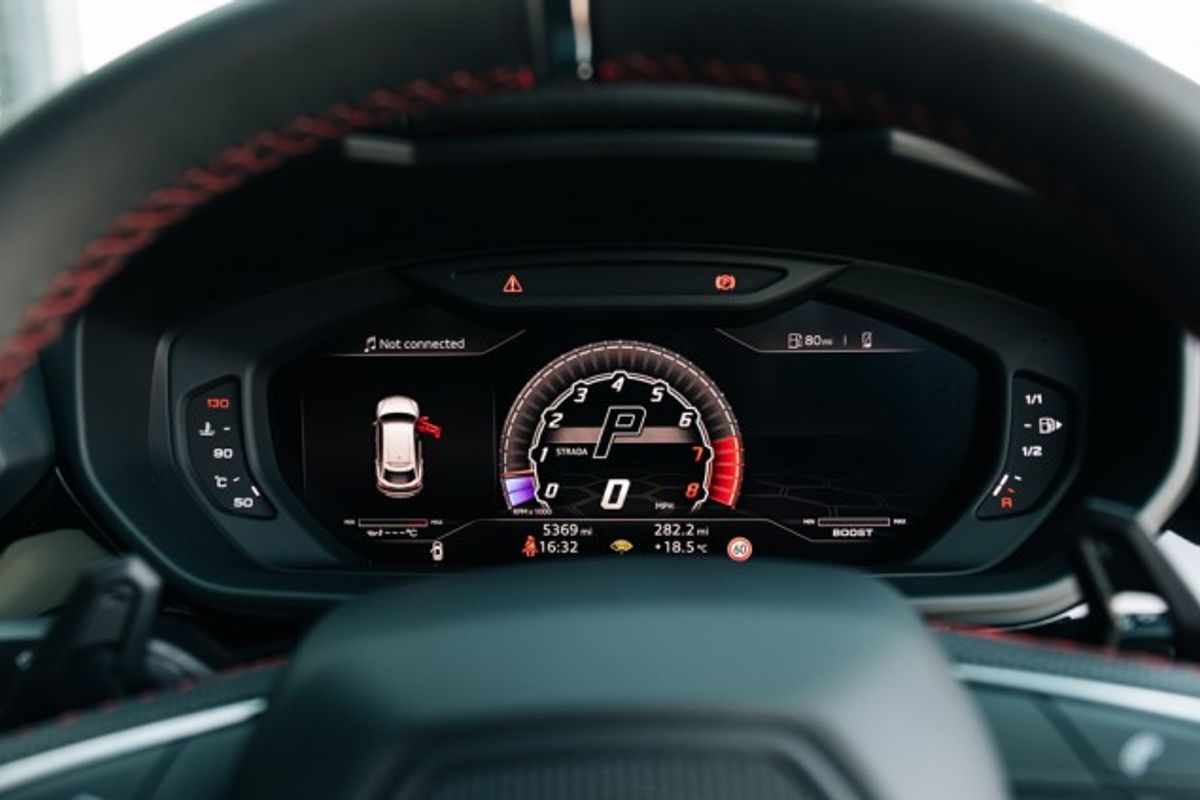 LAMBORGHINI URUS ESTATE 4.0 V8 5DR AUTOMATIC