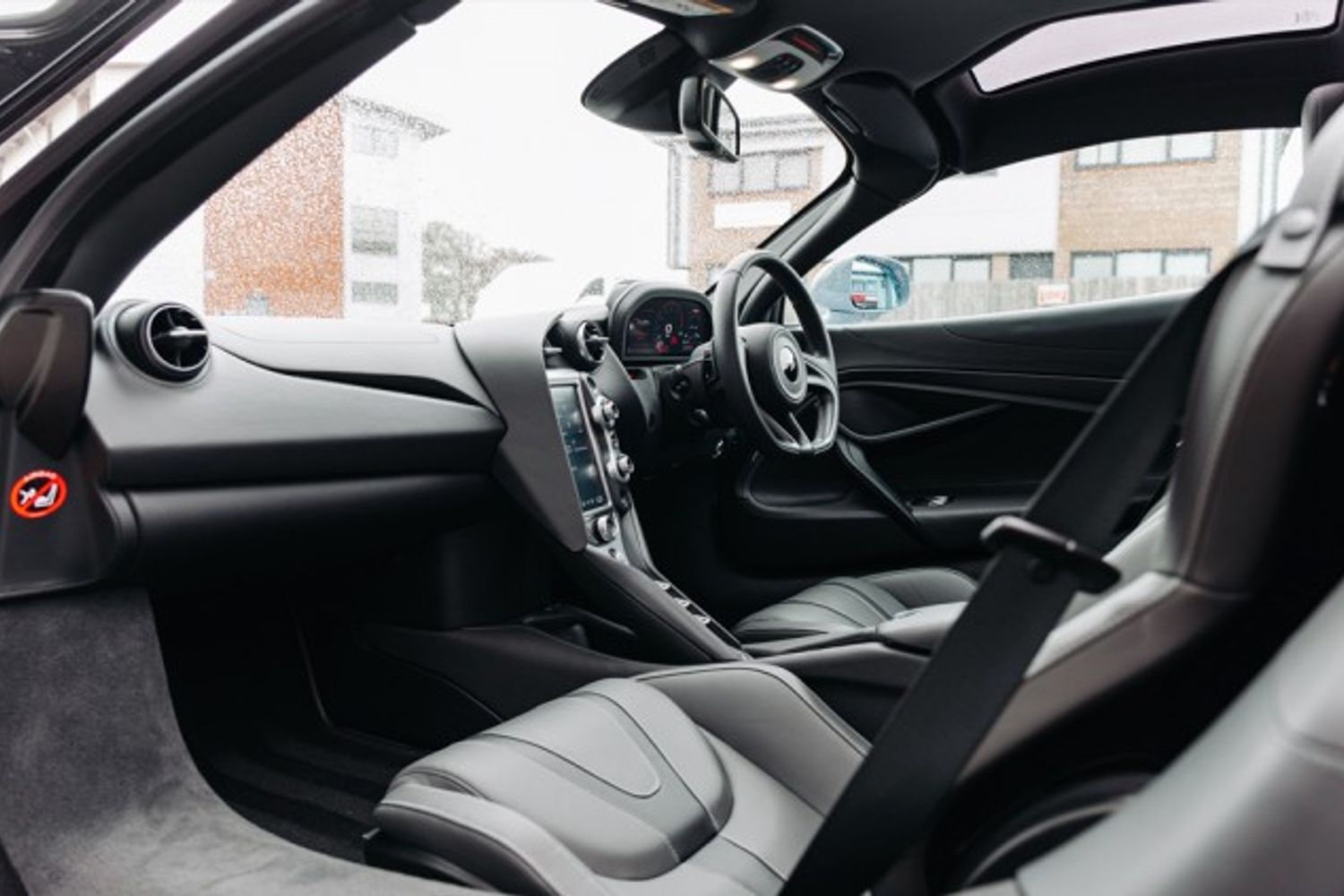 MCLAREN 720S V8 SSG COUPE 4.0 V8 SSG 2DR SEMI AUTOMATIC