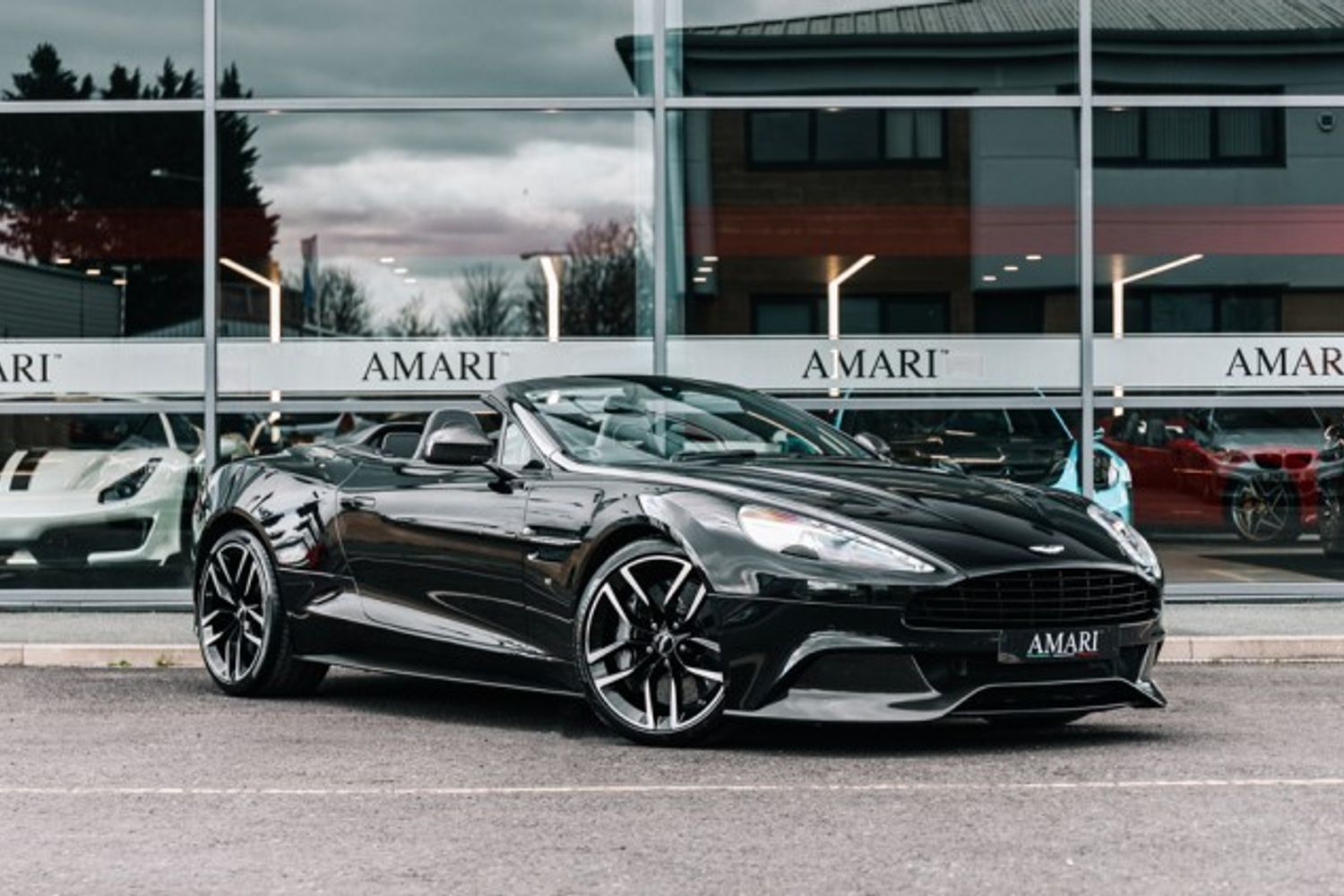 ASTON MARTIN VANQUISH CONVERTIBLE Carbon Black 5.9 V12 2DR AUTOMATIC