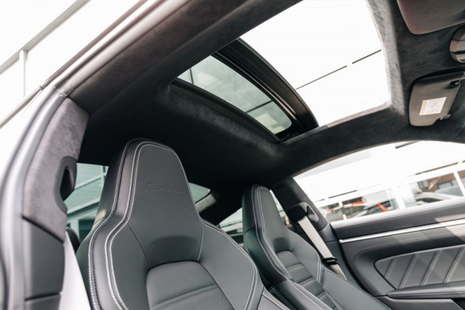 PORSCHE 911 COUPE 3.7 TURBO S PDK 2DR SEMI AUTOMATIC
