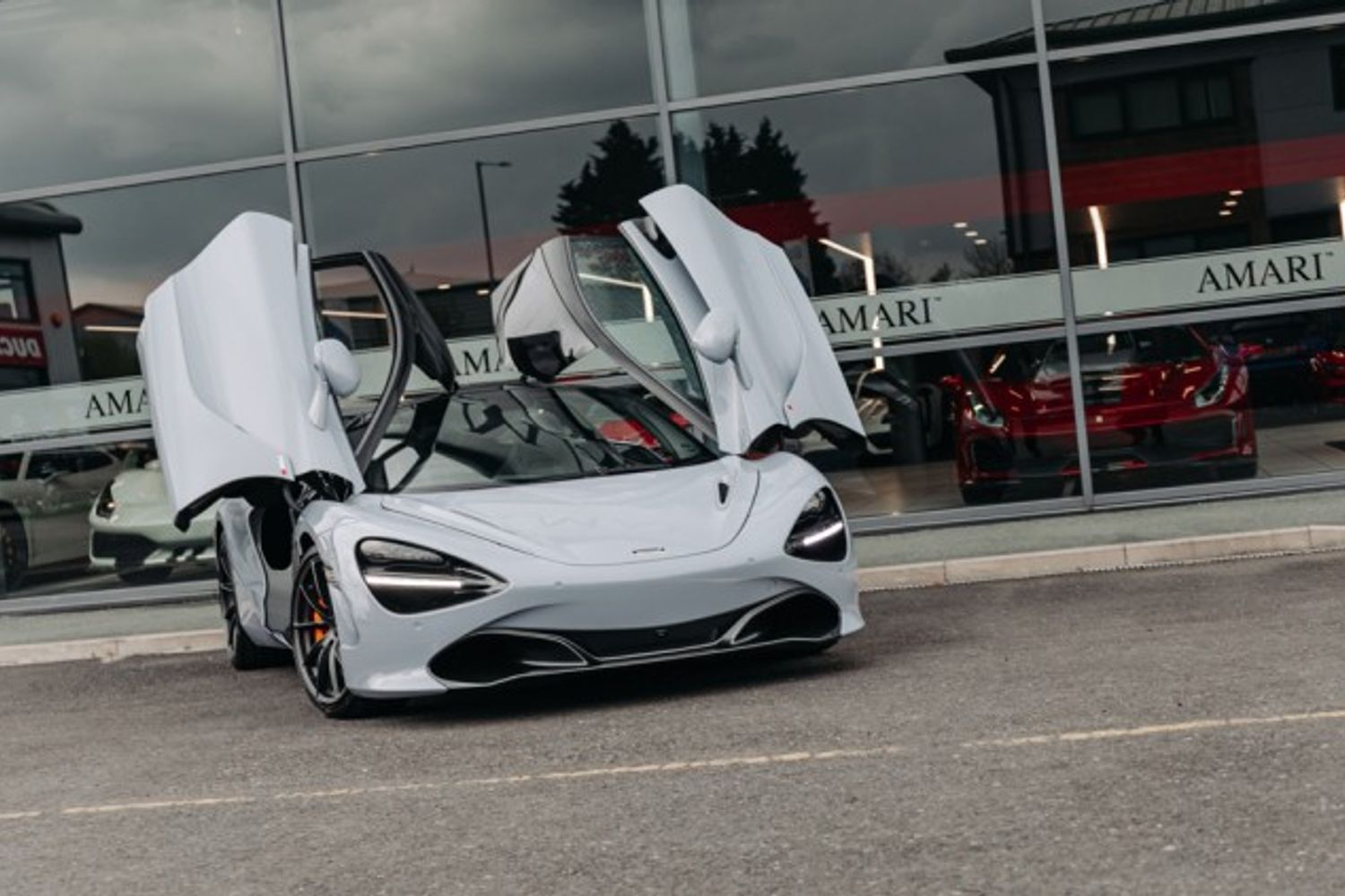 MCLAREN 720S V8 SSG COUPE 4.0 V8 SSG 2DR SEMI AUTOMATIC
