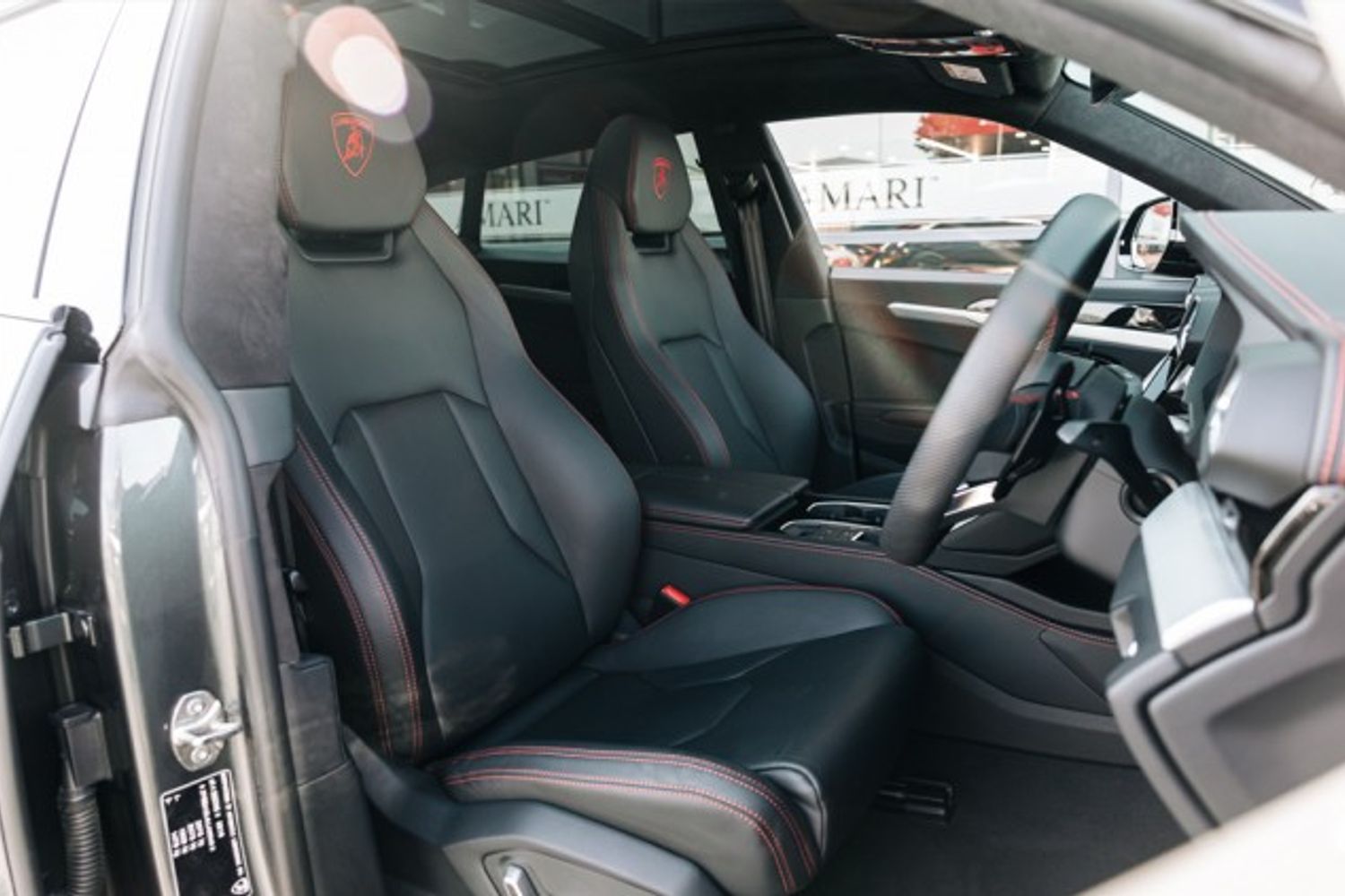 LAMBORGHINI URUS ESTATE 4.0 V8 5DR AUTOMATIC