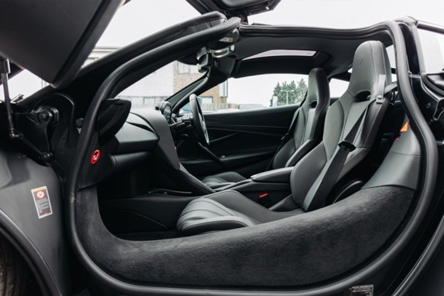 MCLAREN 720S V8 SSG COUPE 4.0 V8 SSG 2DR SEMI AUTOMATIC