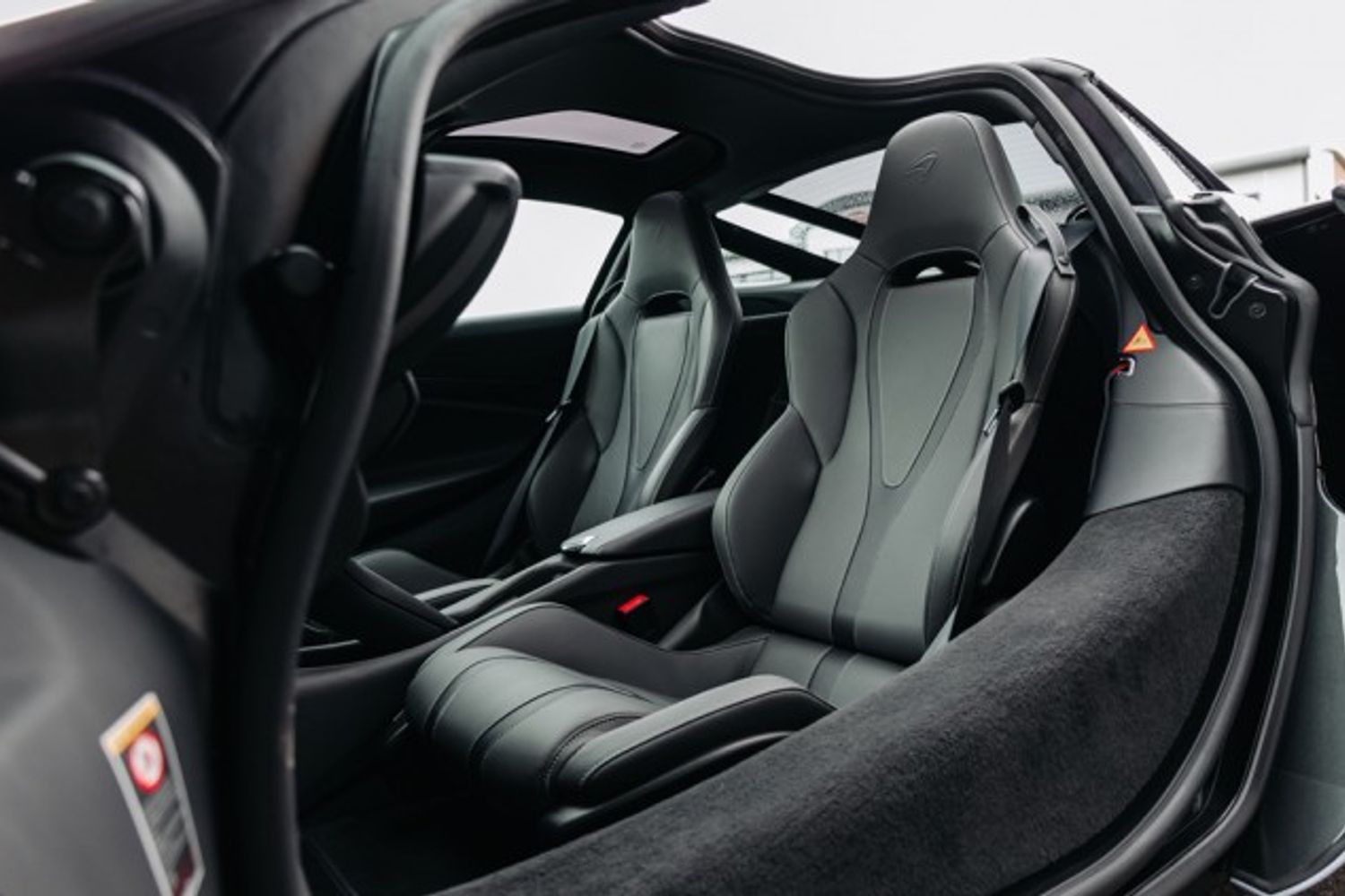 MCLAREN 720S V8 SSG COUPE 4.0 V8 SSG 2DR SEMI AUTOMATIC