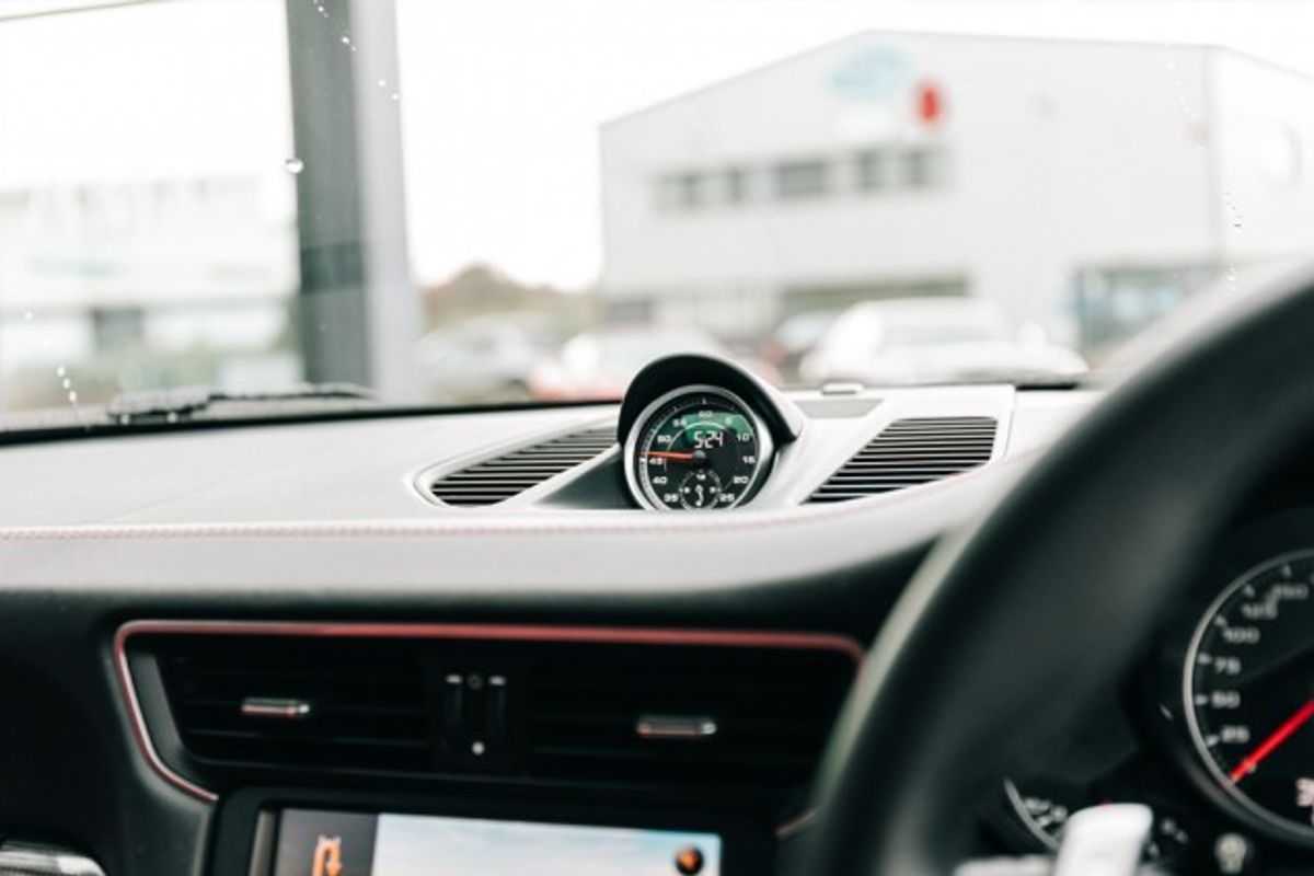 PORSCHE 911 COUPE 3.8 TURBO S PDK 2DR SEMI AUTOMATIC
