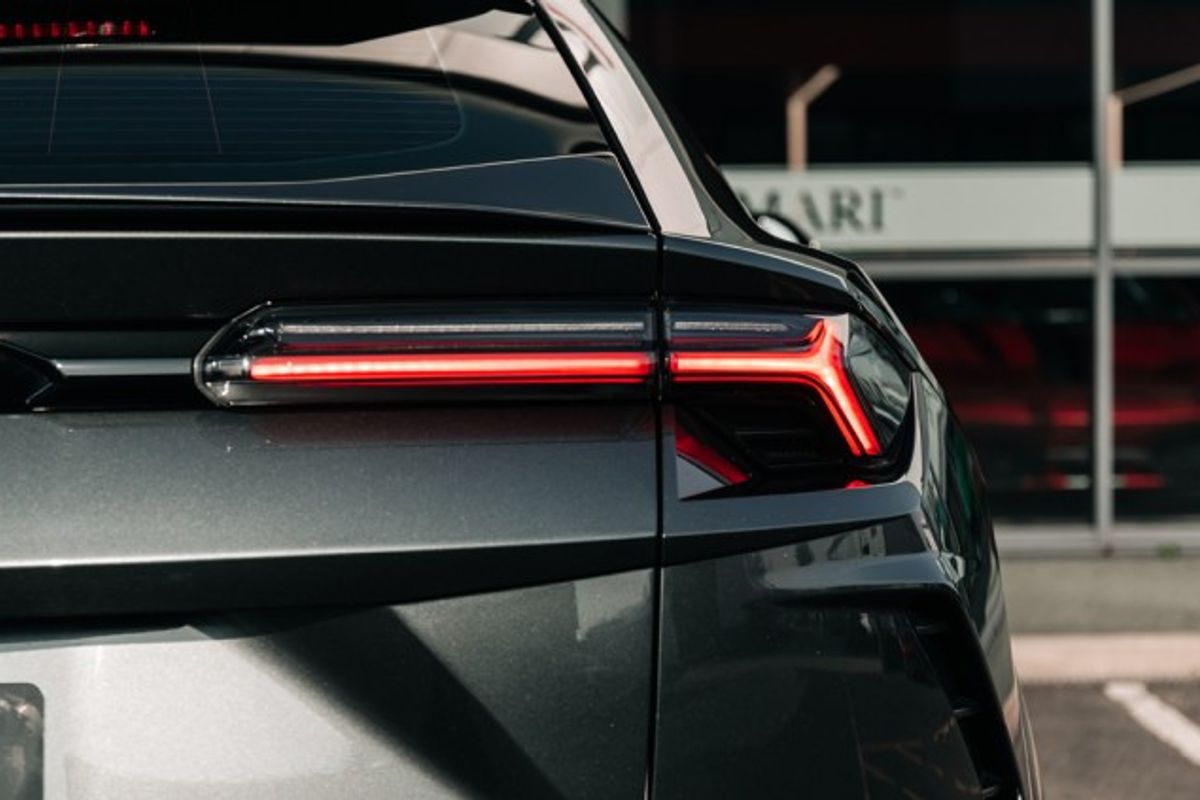 LAMBORGHINI URUS ESTATE 4.0 V8 5DR AUTOMATIC
