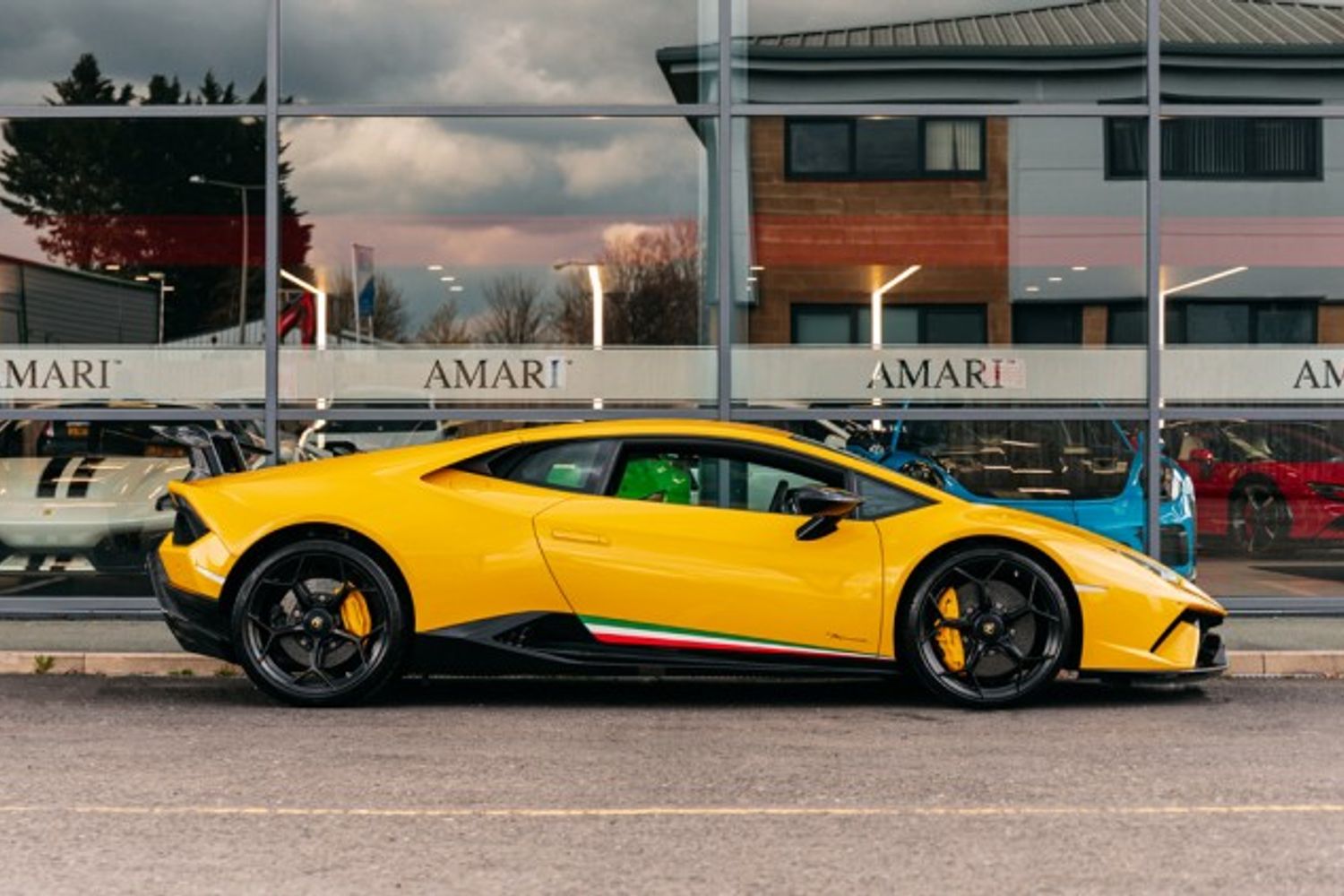 LAMBORGHINI HURACAN LP 640-4 PERFORMANTE COUPE 5.2 LP 640-4 PERFORMANTE 2DR SEMI AUTOMATIC