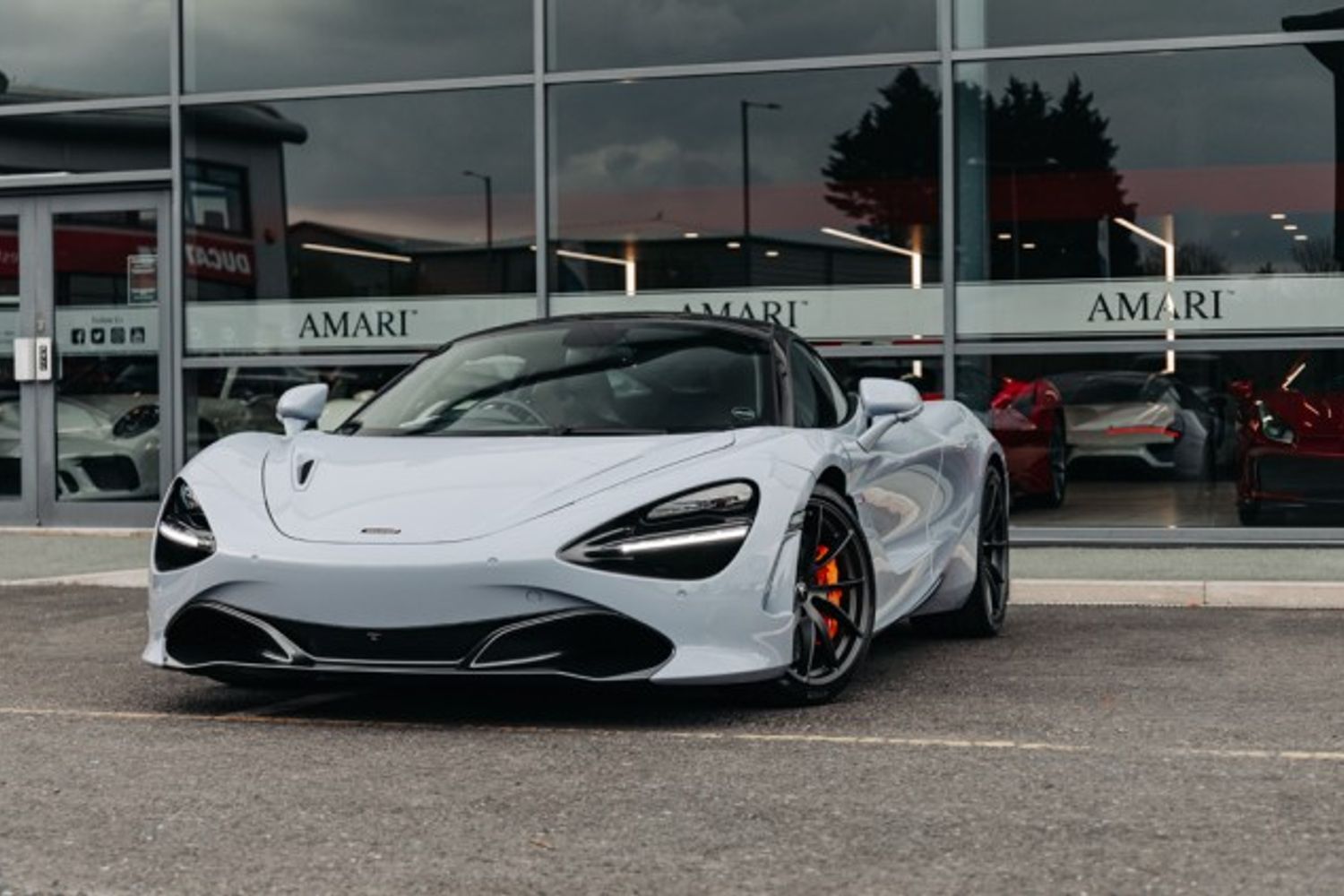 MCLAREN 720S V8 SSG COUPE 4.0 V8 SSG 2DR SEMI AUTOMATIC
