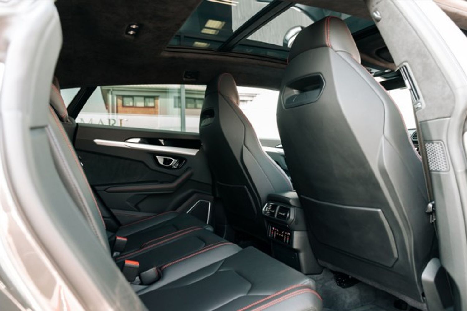 LAMBORGHINI URUS ESTATE 4.0 V8 5DR AUTOMATIC