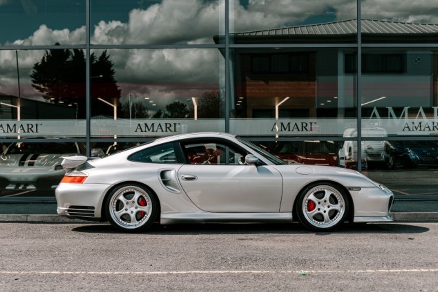PORSCHE 911 COUPE 3.6 TURBO 2DR