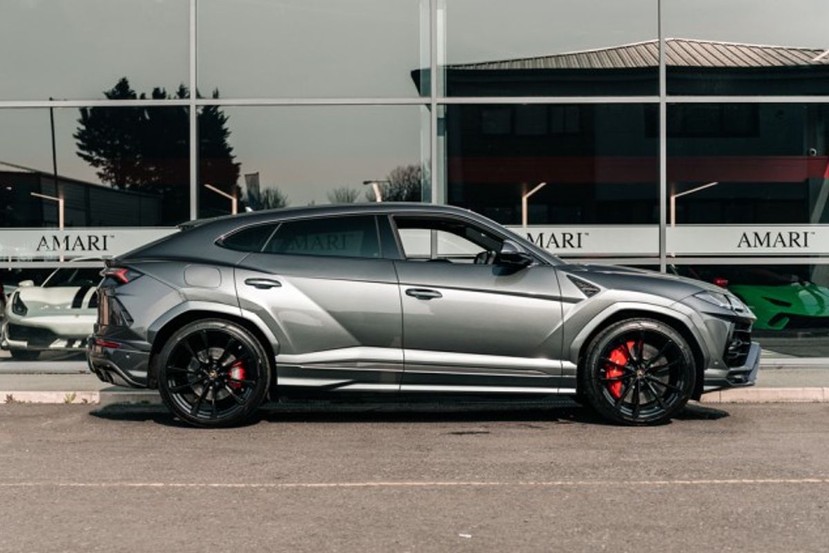 LAMBORGHINI URUS ESTATE 4.0 V8 5DR AUTOMATIC