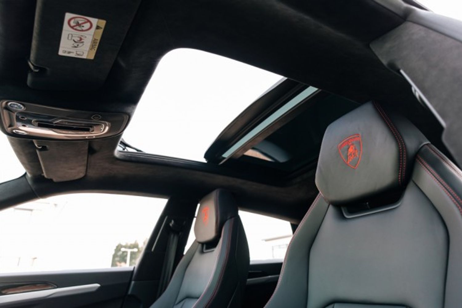 LAMBORGHINI URUS ESTATE 4.0 V8 5DR AUTOMATIC
