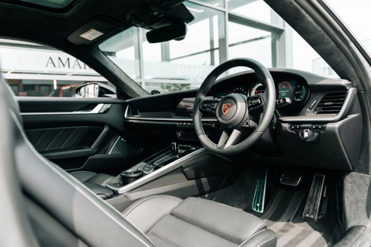 PORSCHE 911 COUPE 3.7 TURBO S PDK 2DR SEMI AUTOMATIC