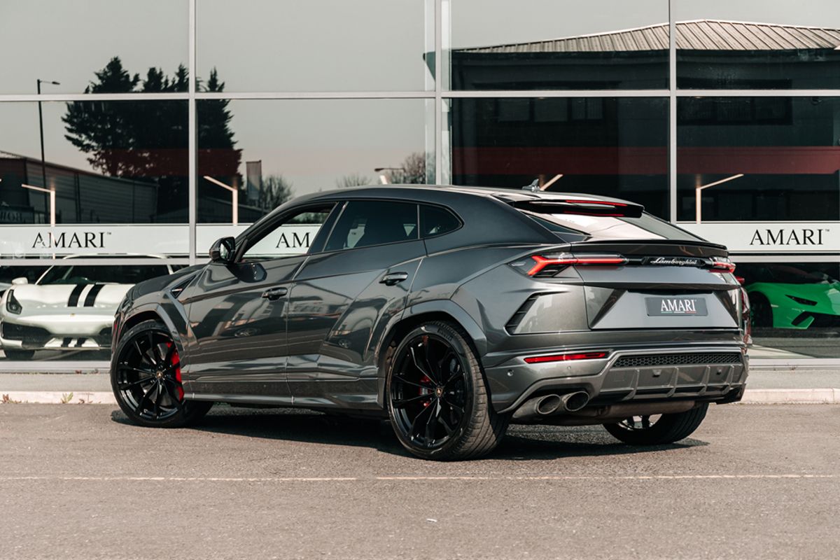 LAMBORGHINI URUS ESTATE 4.0 V8 5DR AUTOMATIC