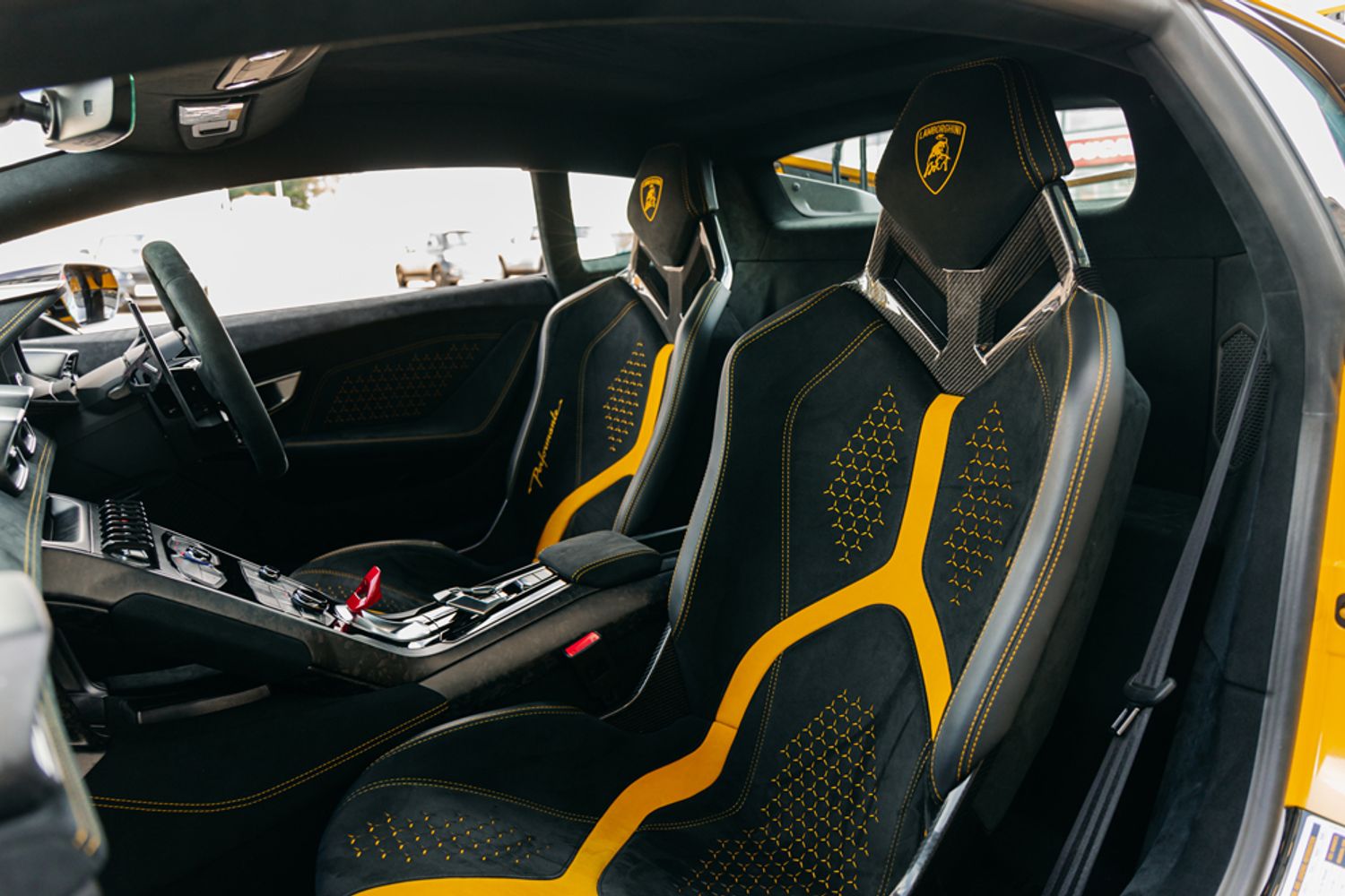 LAMBORGHINI HURACAN LP 640-4 PERFORMANTE COUPE 5.2 LP 640-4 PERFORMANTE 2DR SEMI AUTOMATIC
