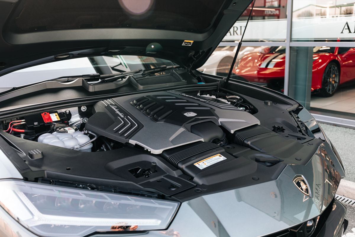 LAMBORGHINI URUS ESTATE 4.0 V8 5DR AUTOMATIC
