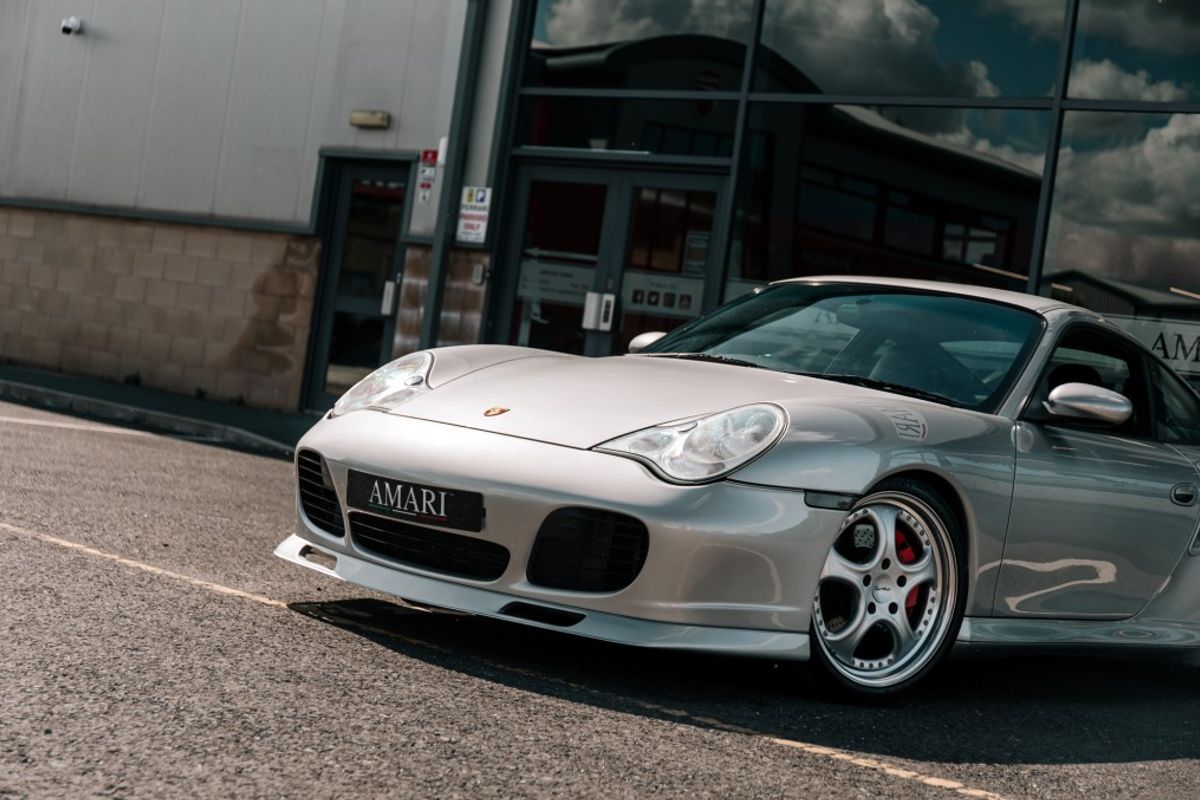 PORSCHE 911 COUPE 3.6 TURBO 2DR