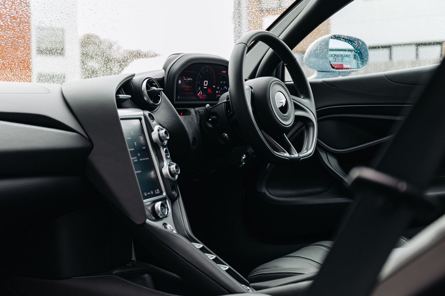 MCLAREN 720S V8 SSG COUPE 4.0 V8 SSG 2DR SEMI AUTOMATIC