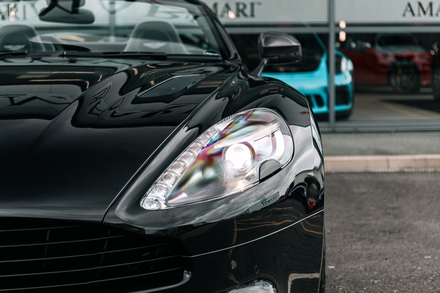 ASTON MARTIN VANQUISH CONVERTIBLE Carbon Black 5.9 V12 2DR AUTOMATIC