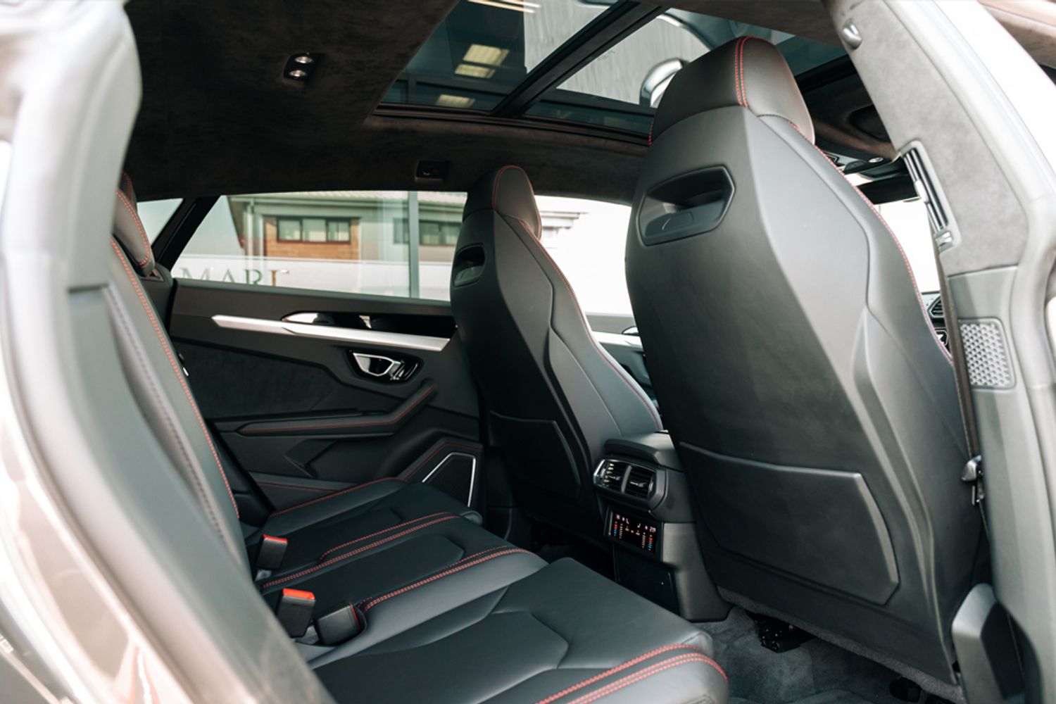 LAMBORGHINI URUS ESTATE 4.0 V8 5DR AUTOMATIC