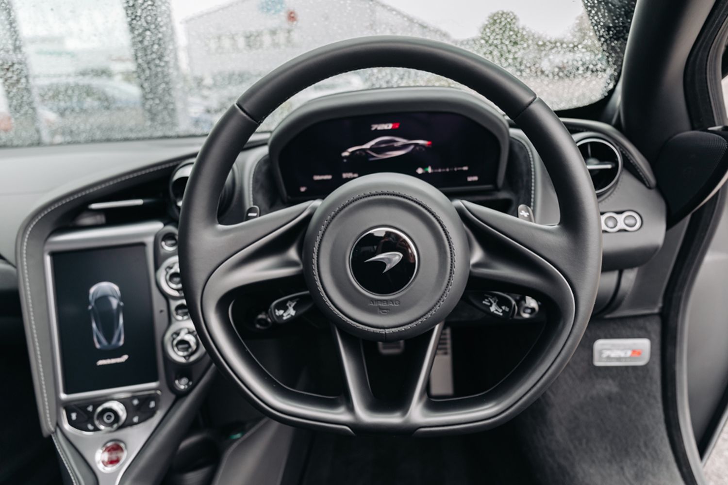 MCLAREN 720S V8 SSG COUPE 4.0 V8 SSG 2DR SEMI AUTOMATIC