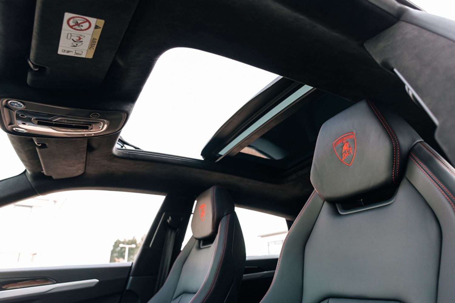 LAMBORGHINI URUS ESTATE 4.0 V8 5DR AUTOMATIC