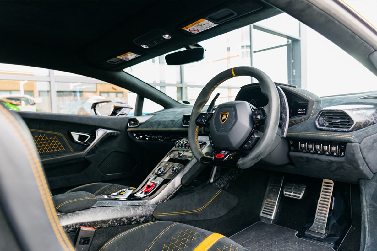 LAMBORGHINI HURACAN LP 640-4 PERFORMANTE COUPE 5.2 LP 640-4 PERFORMANTE 2DR SEMI AUTOMATIC