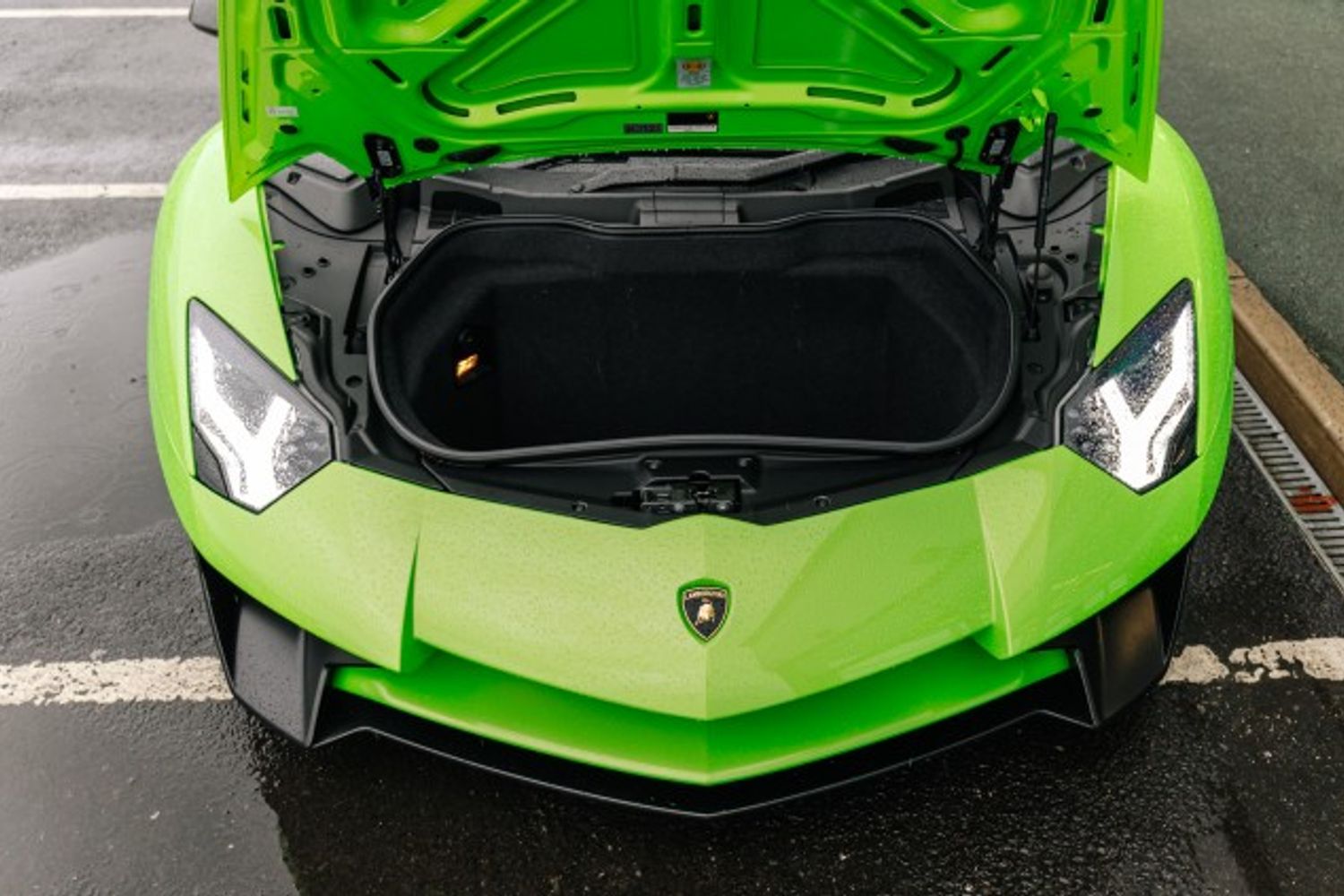 LAMBORGHINI AVENTADOR COUPE 6.5 LP 750-4 SUPERVELOCE 2DR SEMI AUTOMATIC