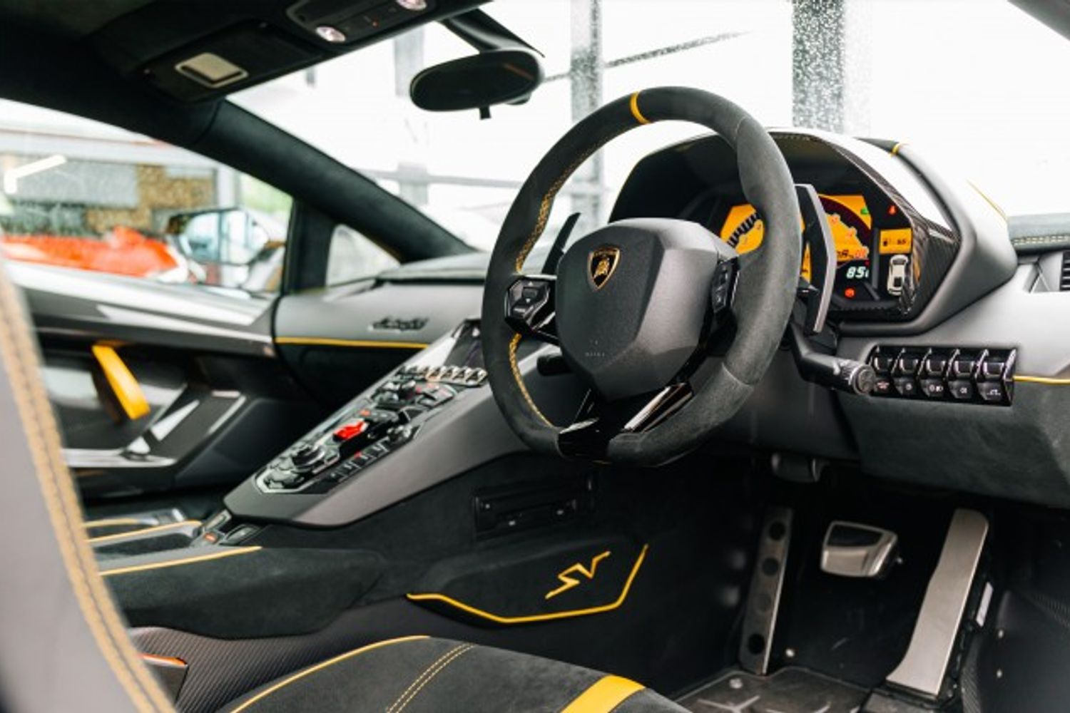 LAMBORGHINI AVENTADOR COUPE 6.5 LP 750-4 SUPERVELOCE 2DR SEMI AUTOMATIC
