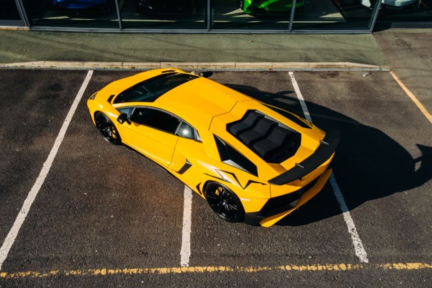 LAMBORGHINI AVENTADOR COUPE 6.5 LP 750-4 SUPERVELOCE 2DR SEMI AUTOMATIC