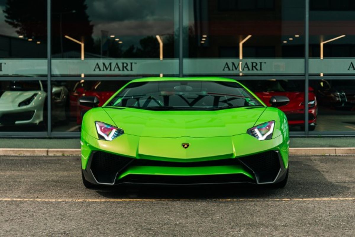 LAMBORGHINI AVENTADOR COUPE 6.5 LP 750-4 SUPERVELOCE 2DR SEMI AUTOMATIC