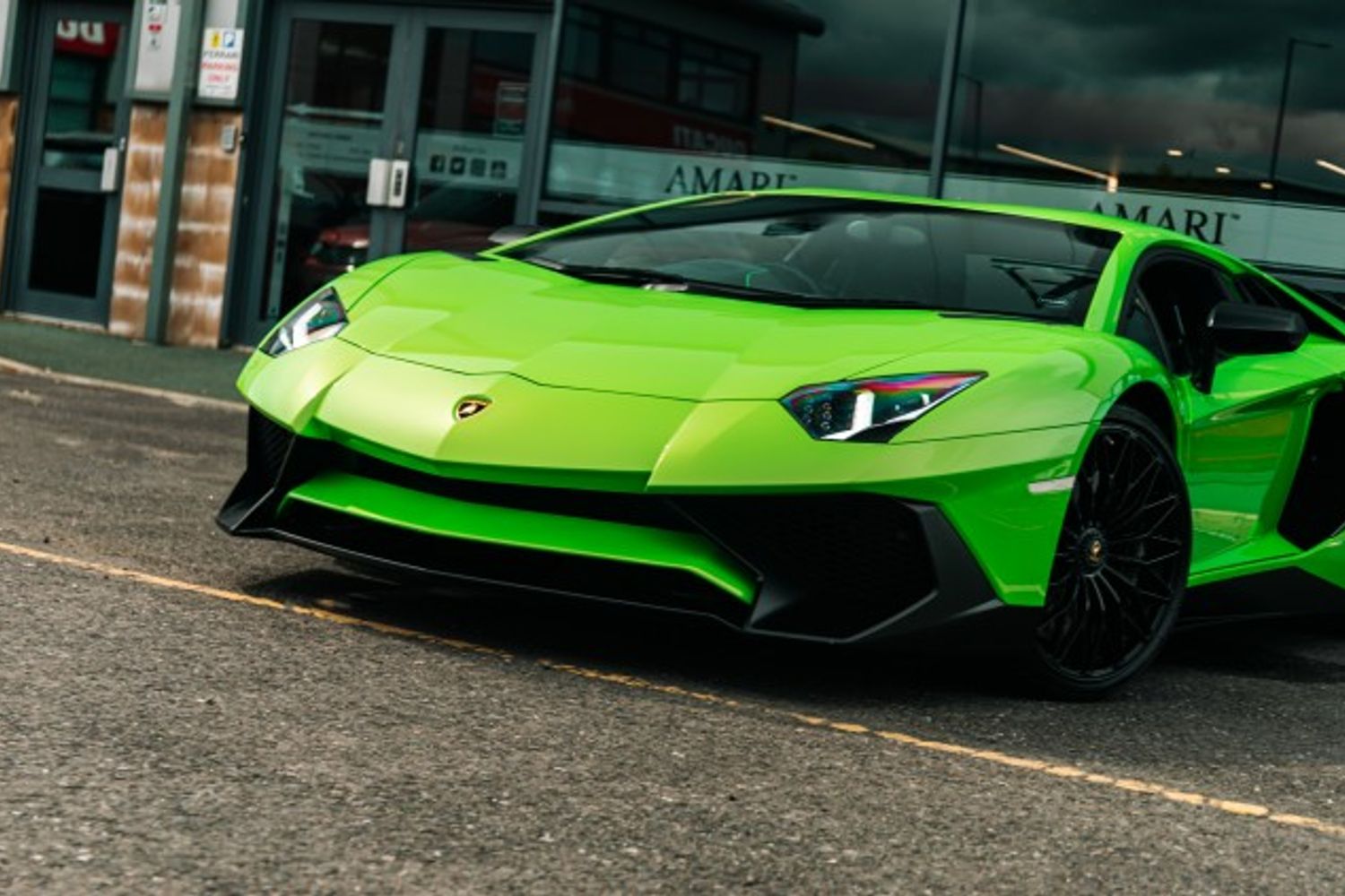 LAMBORGHINI AVENTADOR COUPE 6.5 LP 750-4 SUPERVELOCE 2DR SEMI AUTOMATIC
