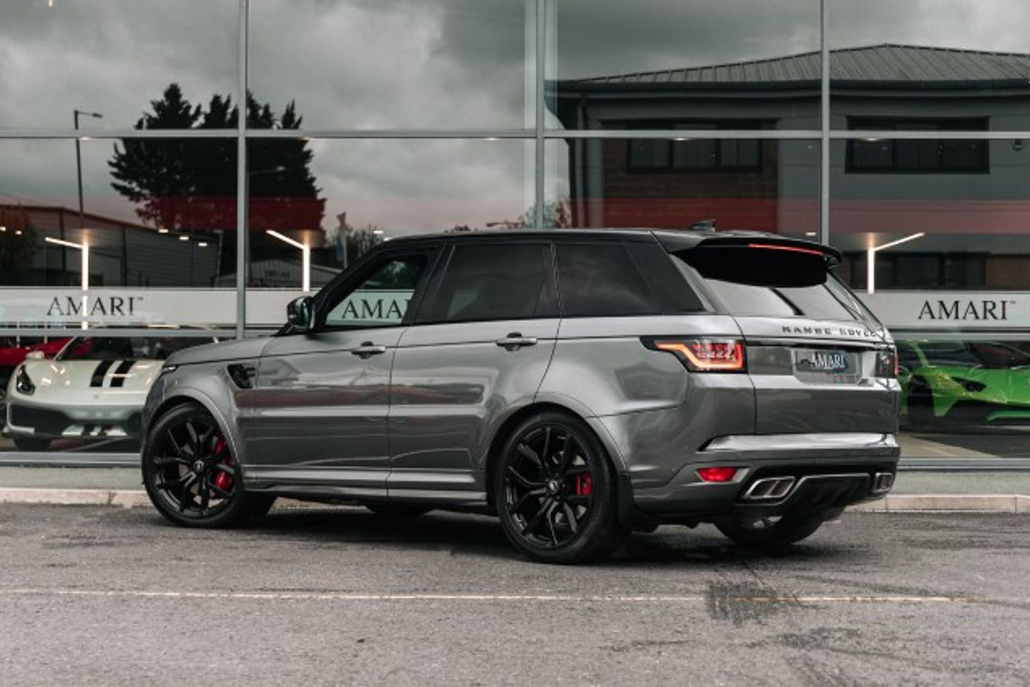 LAND ROVER RANGE ROVER SPORT SVR ESTATE 5.0 SVR 5DR AUTOMATIC