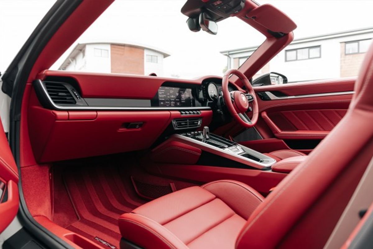 Porsche 911 992 Turbo S PDK