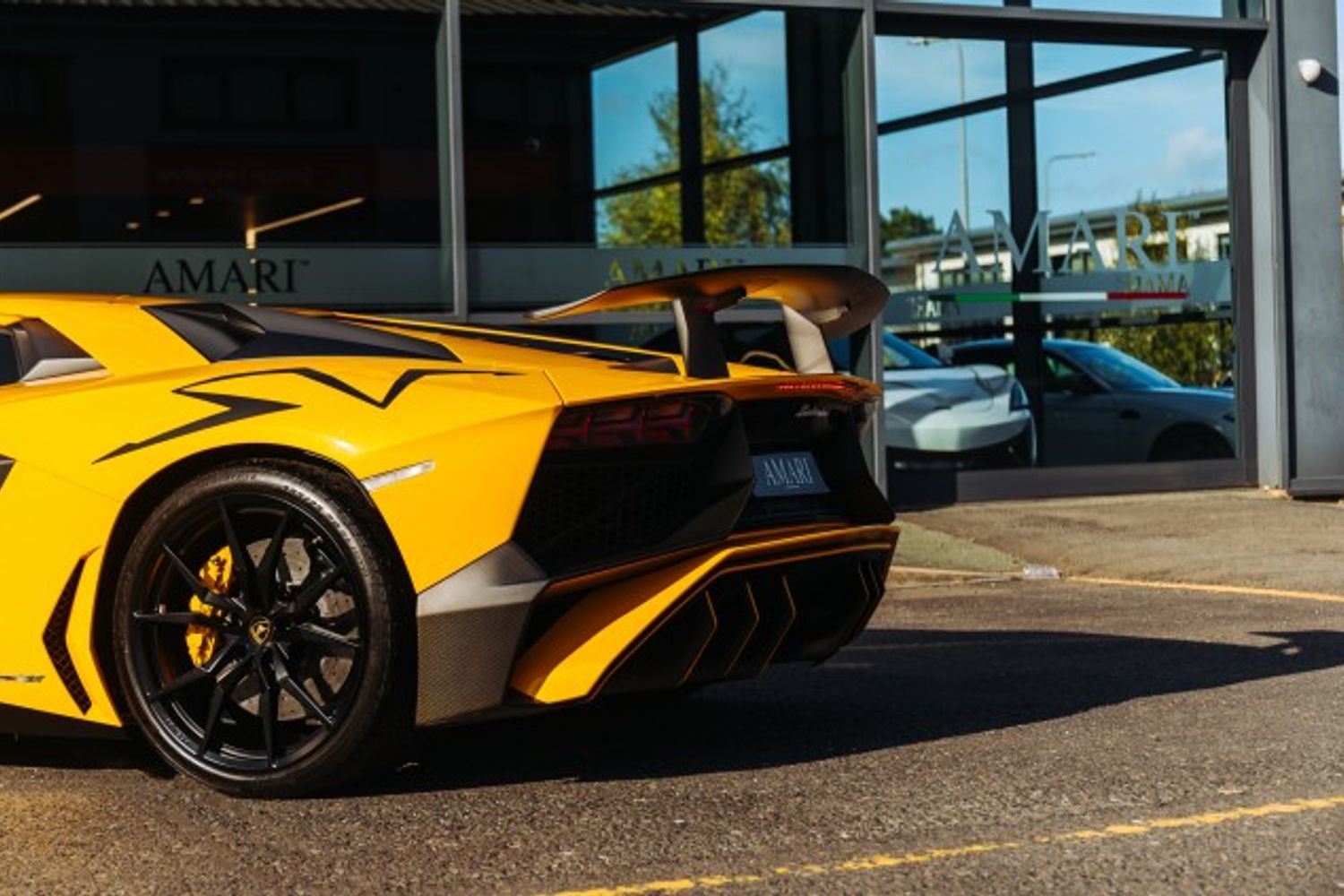 LAMBORGHINI AVENTADOR COUPE 6.5 LP 750-4 SUPERVELOCE 2DR SEMI AUTOMATIC