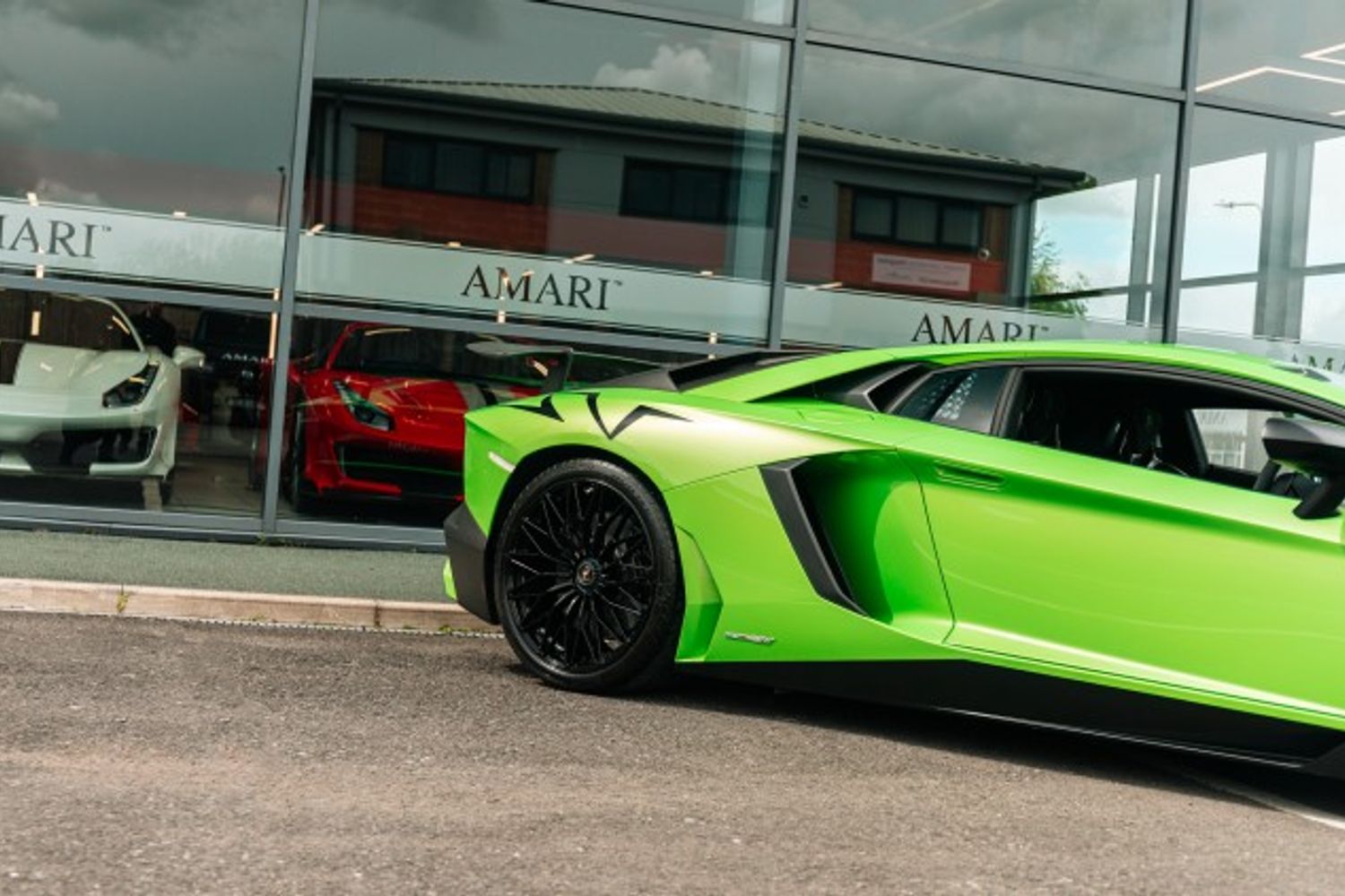 LAMBORGHINI AVENTADOR COUPE 6.5 LP 750-4 SUPERVELOCE 2DR SEMI AUTOMATIC