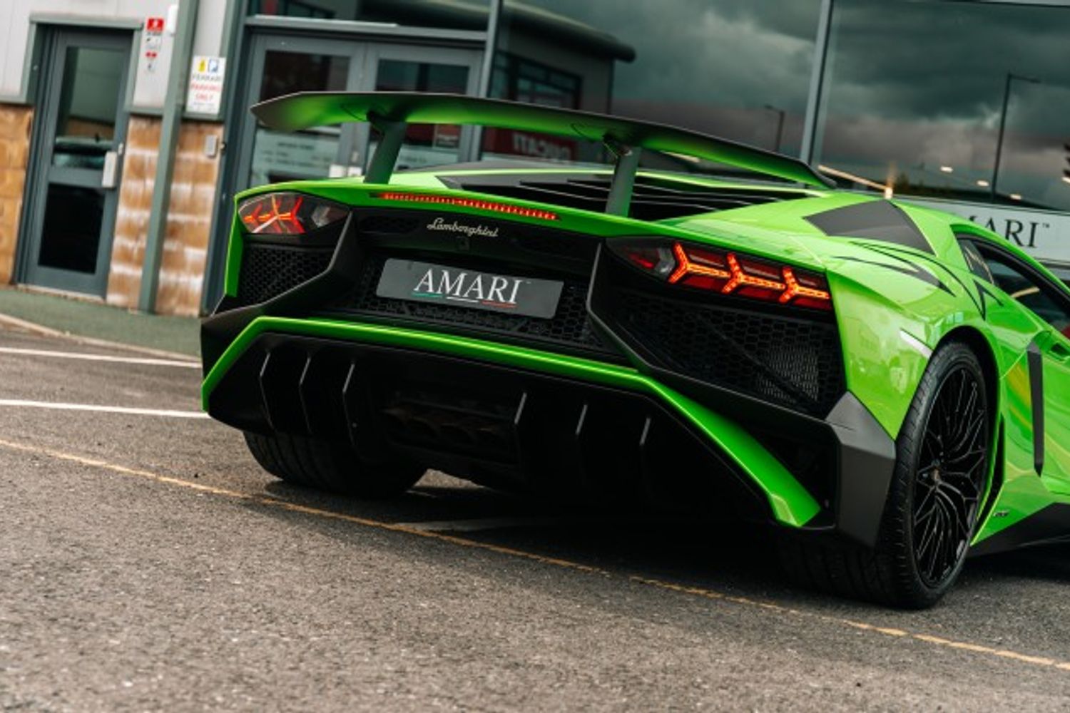 LAMBORGHINI AVENTADOR COUPE 6.5 LP 750-4 SUPERVELOCE 2DR SEMI AUTOMATIC