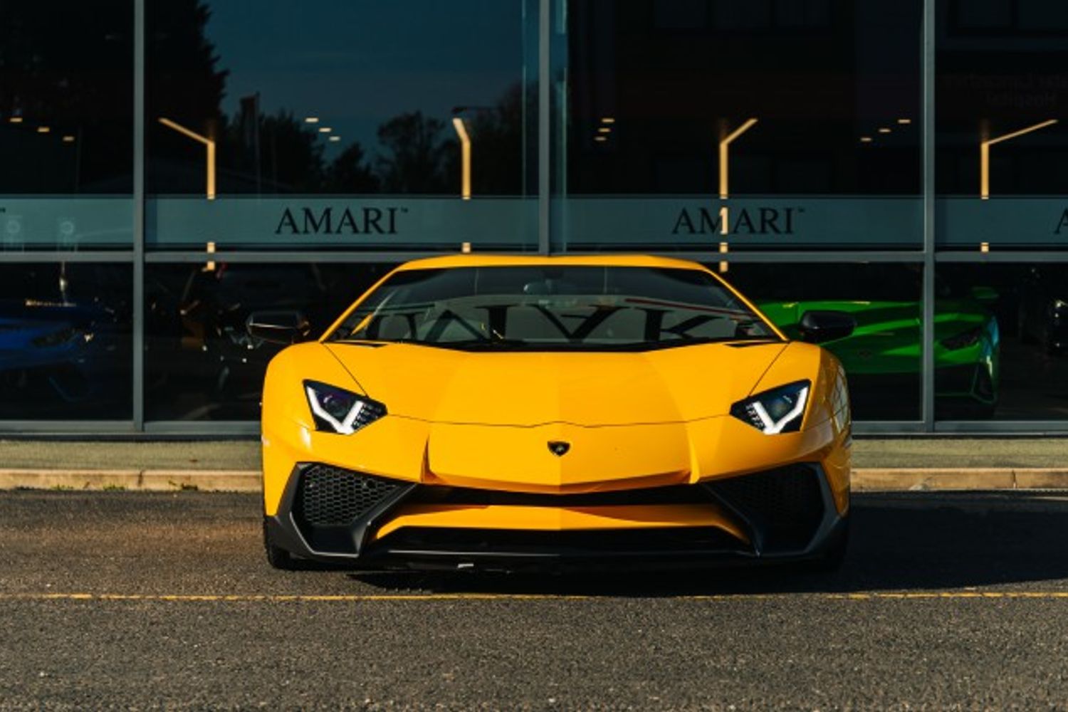 LAMBORGHINI AVENTADOR COUPE 6.5 LP 750-4 SUPERVELOCE 2DR SEMI AUTOMATIC
