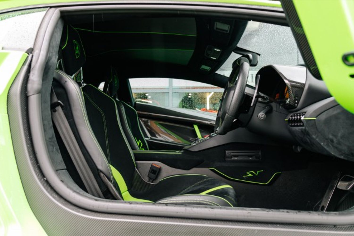 LAMBORGHINI AVENTADOR COUPE 6.5 LP 750-4 SUPERVELOCE 2DR SEMI AUTOMATIC