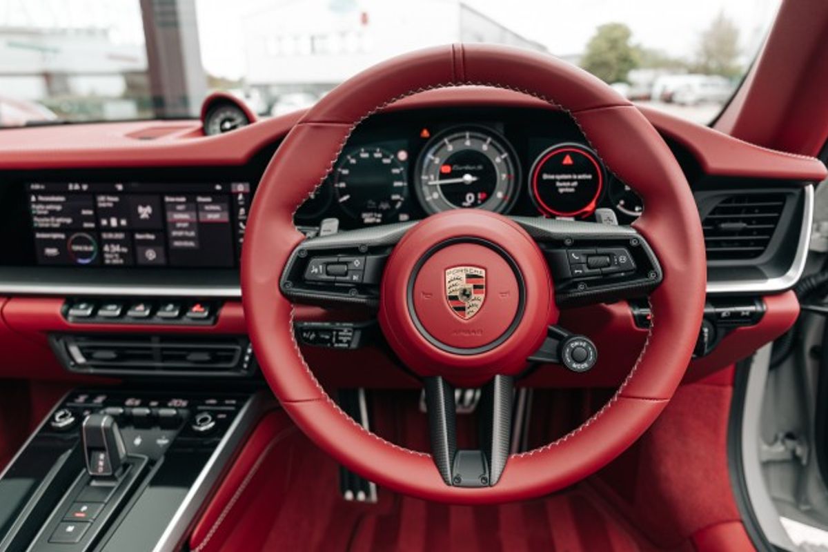 Porsche 911 992 Turbo S PDK