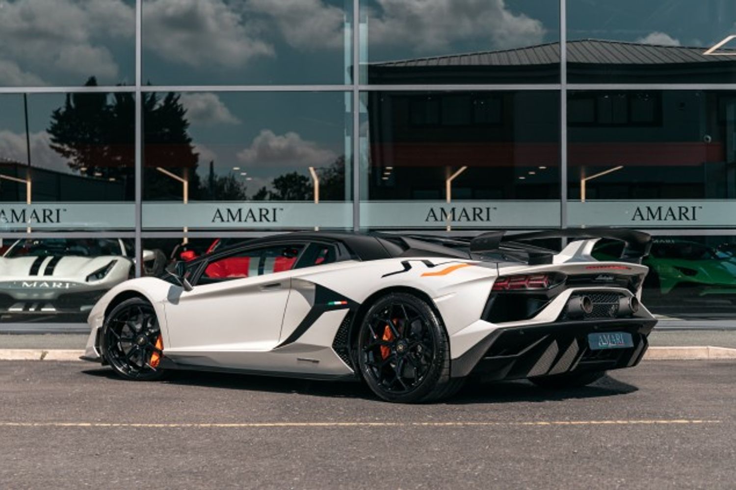 LAMBORGHINI AVENTADOR COUPE 6.5 LP 770-4 SVJ 2DR SEMI AUTOMATIC