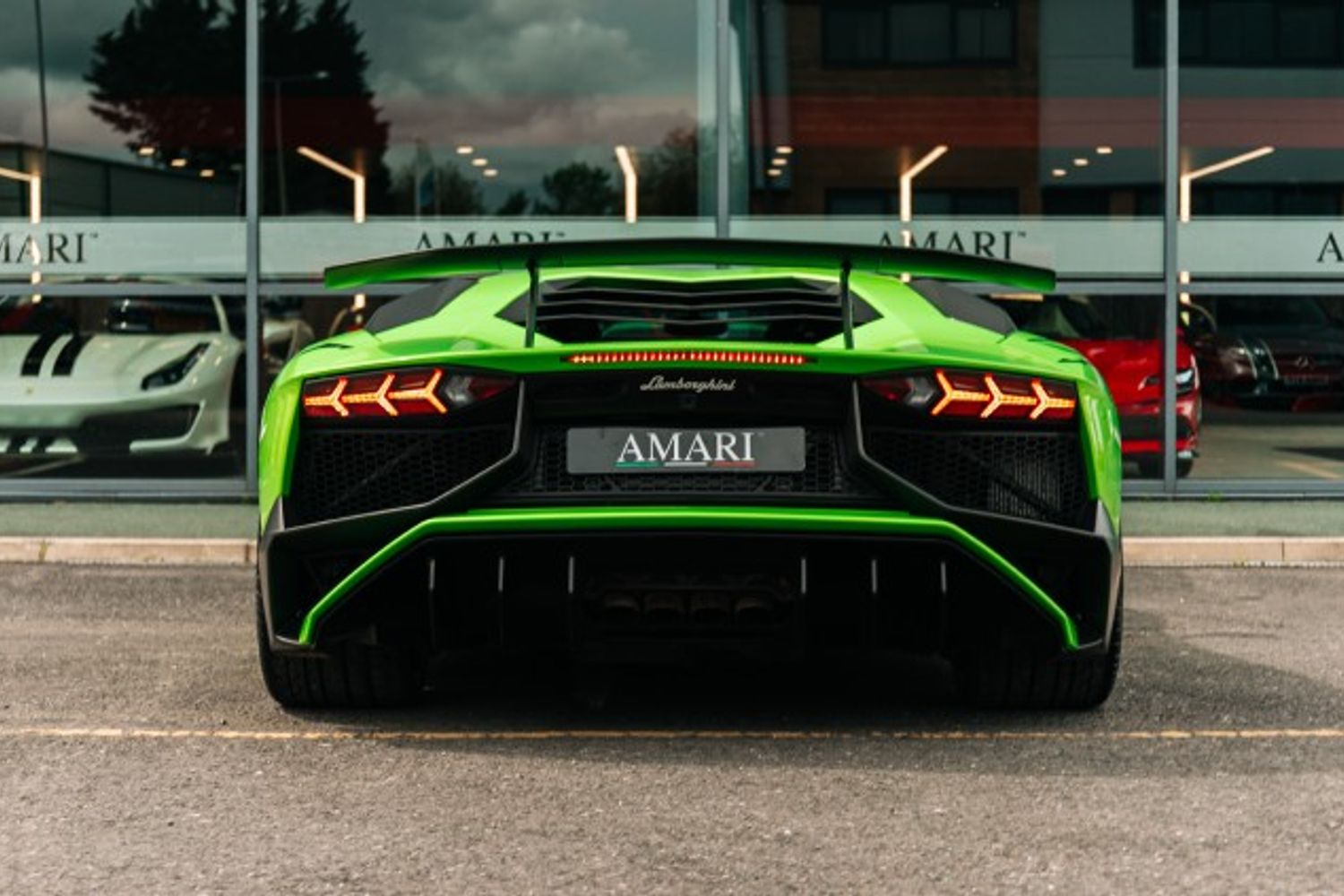 LAMBORGHINI AVENTADOR COUPE 6.5 LP 750-4 SUPERVELOCE 2DR SEMI AUTOMATIC