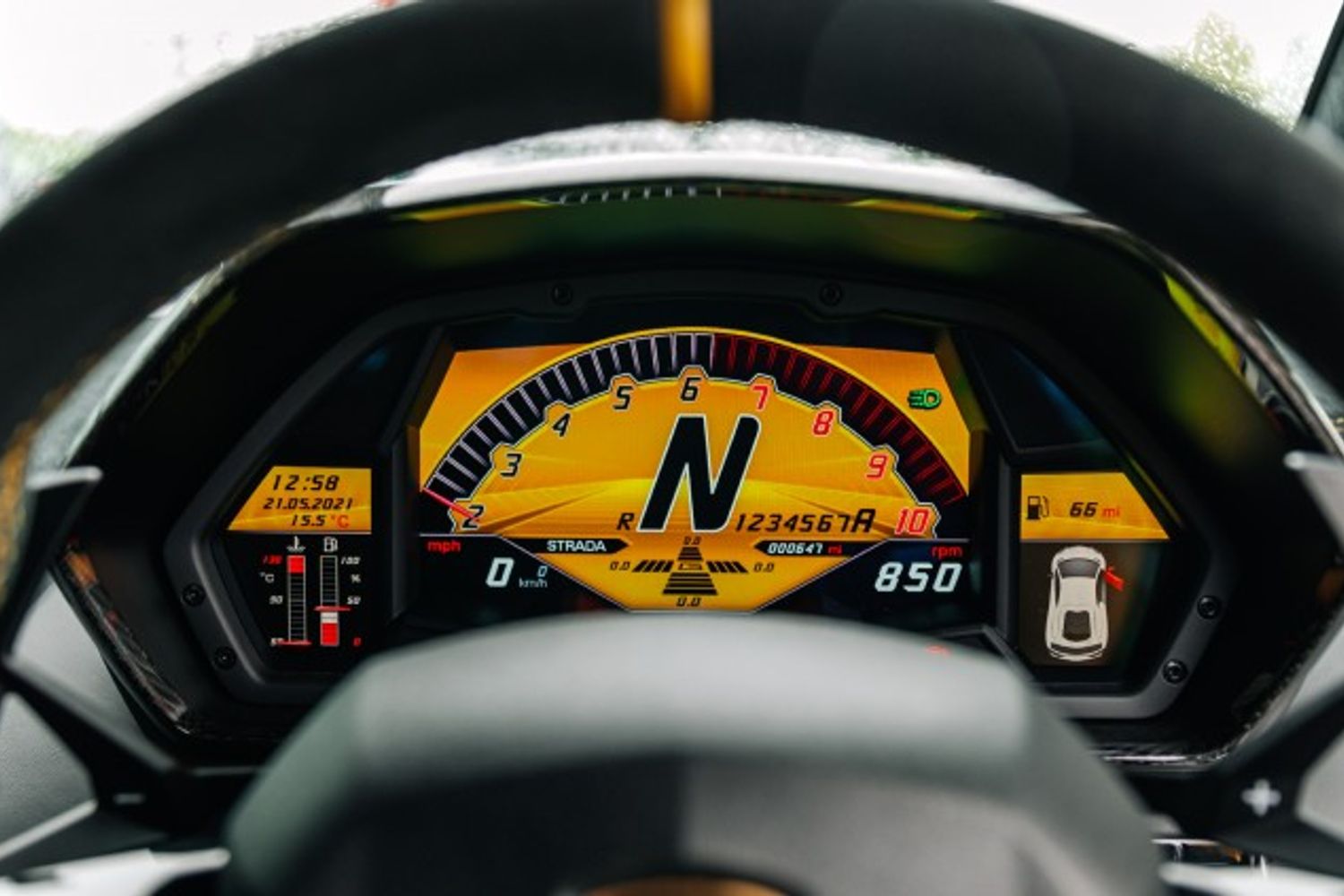LAMBORGHINI AVENTADOR COUPE 6.5 LP 750-4 SUPERVELOCE 2DR SEMI AUTOMATIC